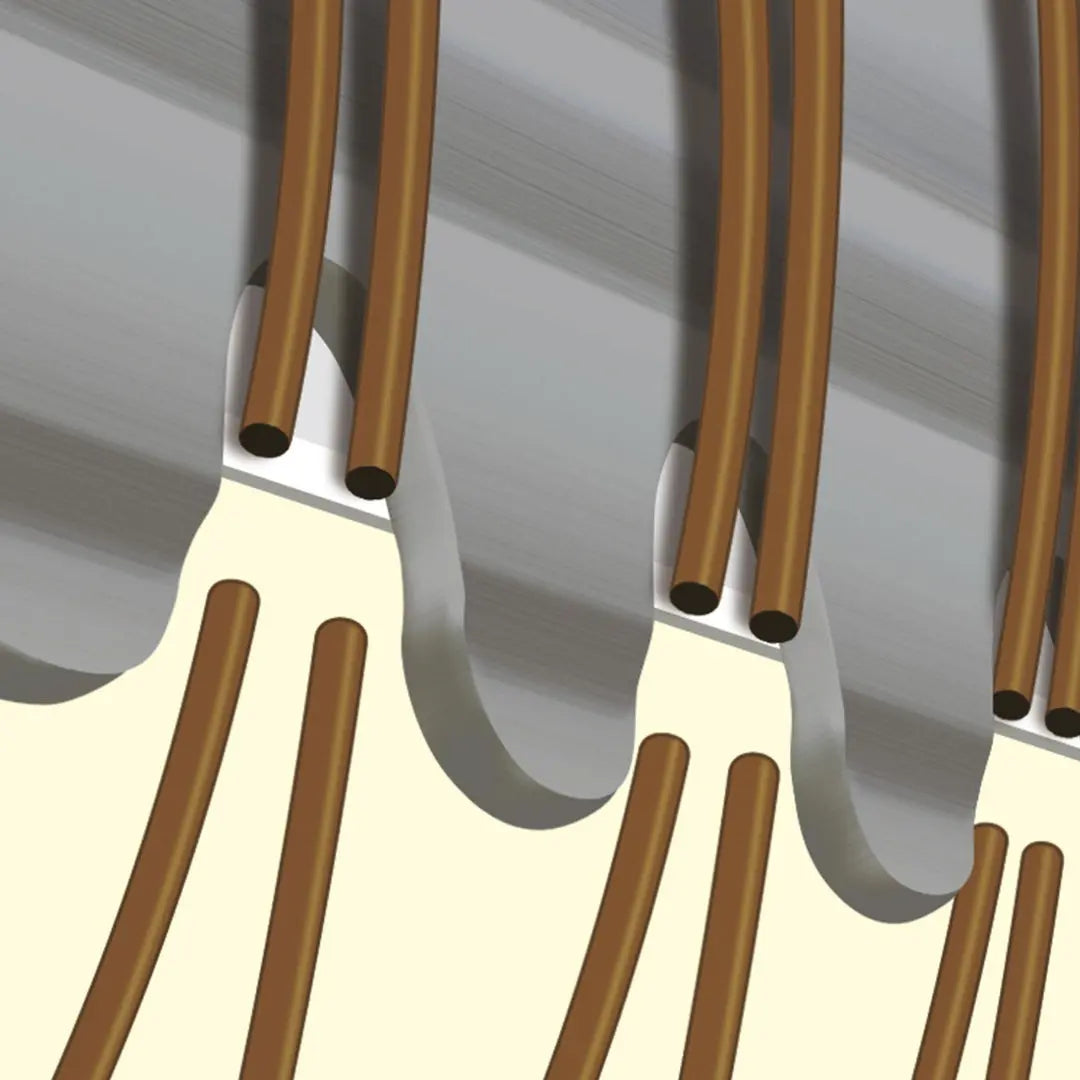 “Feather Styling Razor Standard Blades demonstrating clog-free cutting with a guarded edge”