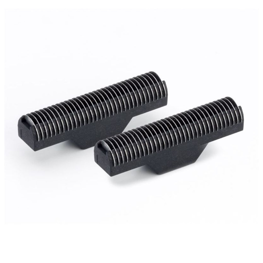 “Close‑up of ultra‑thin forged shaver blades for sensitive skin shaving”