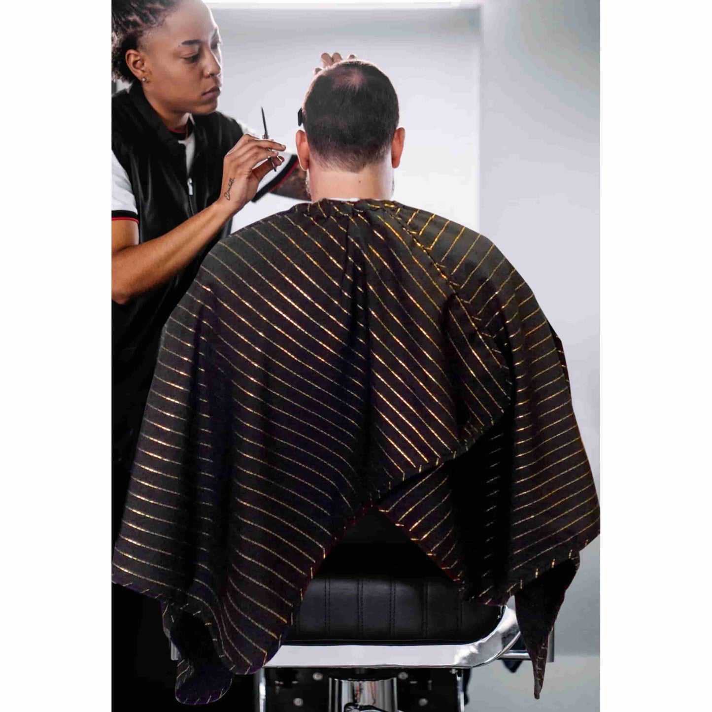 Barber Strong Classic Barber Cutting Cape - Black/Gold Pinstripe Barber Strong