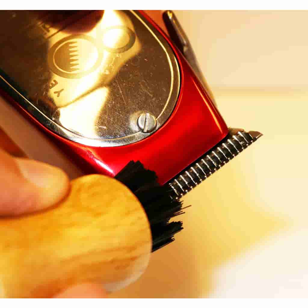 Blade and Attachment Clipper Brush