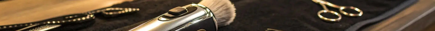 The BaBylissPRO FoilFX02 cordless metal double foil gold shaver.