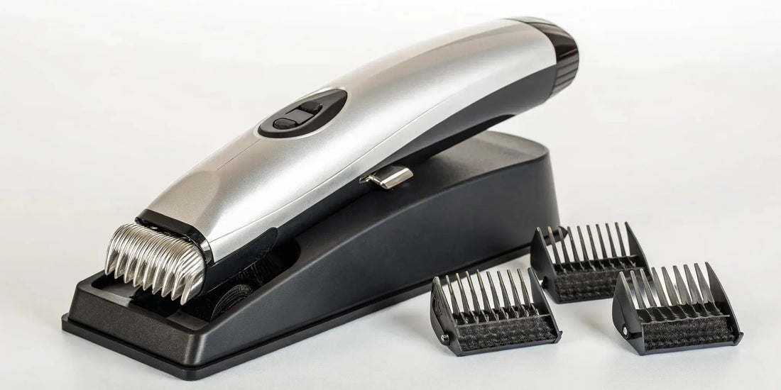 Wahl Bravura lithium clipper with its adjustable 5-in-1 blades.
