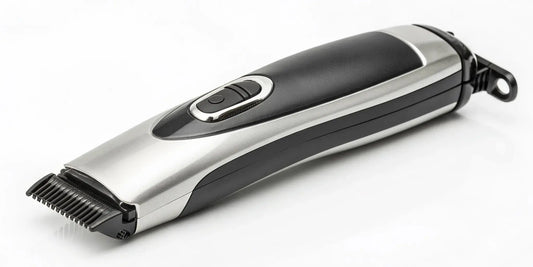 Wahl 9639-1217X haircut and beard trimmer shown with its complete set of guide combs and accessories.