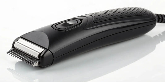 Wahl Professional Peanut black trimmer for precise hair and beard outlining.