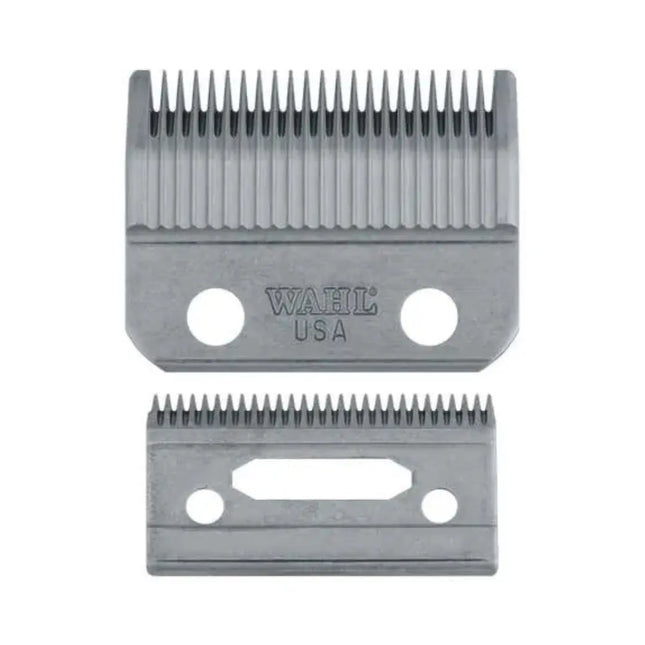 “Wahl #1006 2-Hole Standard clipper blade set with mounting screws and oil vial.”

