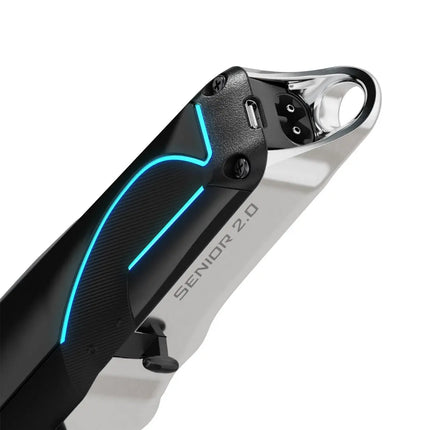 Wahl Senior 2.0 Clipper Cordless/Corded with blue accents on a white background