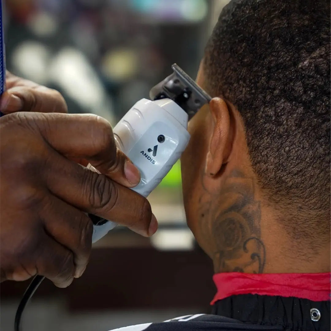 Andis T-Outliner Trimmer – Professional Magnetic Corded Trimmer Andis
