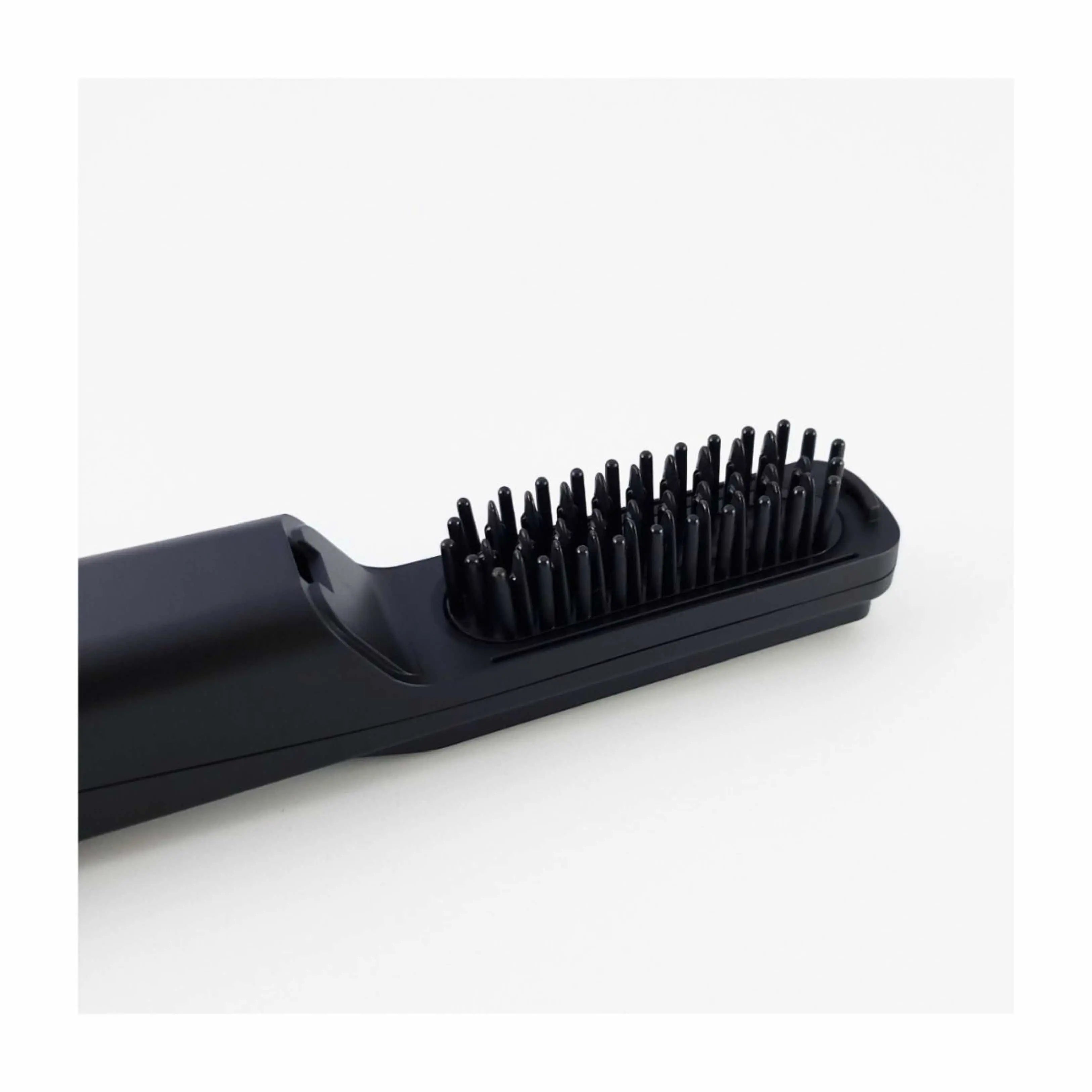 StyleCraft Heat Stroke Wireless Hot Brush Matte Black Black hairbrush on a white background