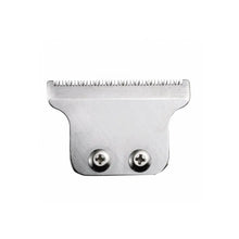 “Close-up of crisp hairline created with Wahl 2215 adjustable T-wide blade.”

